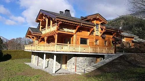 Miniature de Chalet en mélèze traité avec Pullex Bodenöl Incolore. (Bois, extérieur)