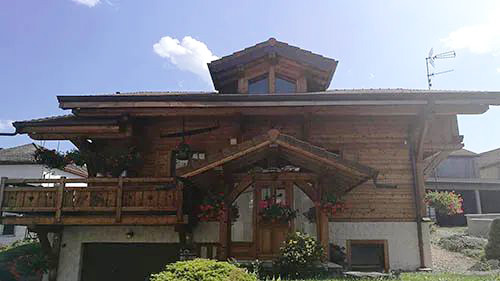 Miniature de Maison traitée avec l'huile Koatwood. (Bois, extérieur)