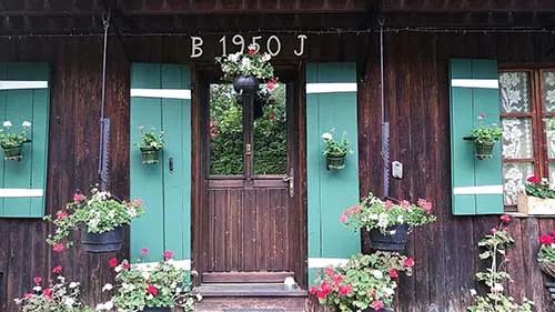 Miniature de Porte avec l'effet chalet d'alpage sur épicéa brossé. (réalisation avec Pullex 3in1-Lasur sur Bois, extérieur)